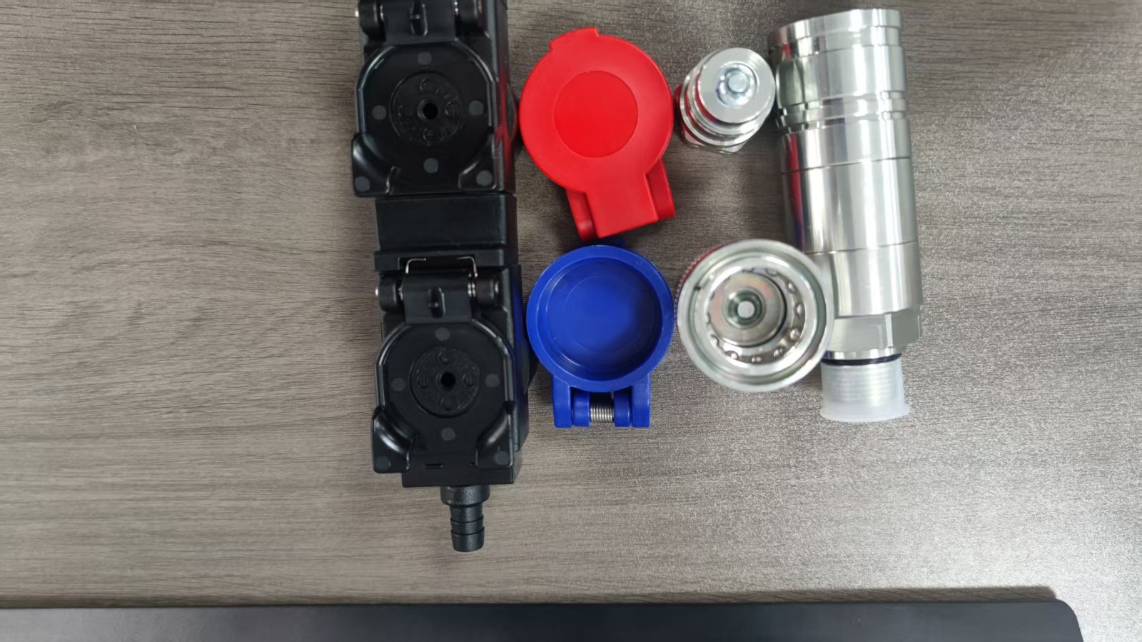 卡普灵VOSWINKEL动力换挡锥面1/2液压接头图7