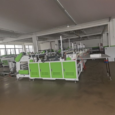 四伺服800型雙步進(jìn)無拉伸制袋機(jī)熱封冷切PE服裝拉鏈袋制袋機(jī)設(shè)備