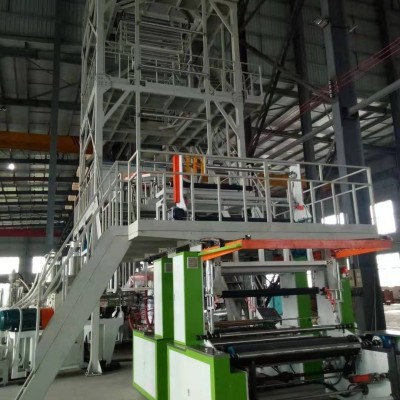 供應PE熱收縮膜吹膜機,聚乙烯收縮膜吹膜機組，全自動吹膜機