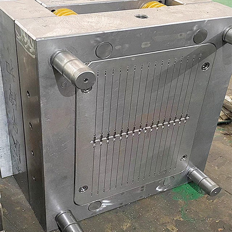 模具注塑加工吸奶器塑料模具设计制造硅胶模具注塑成型塑胶模具厂图3