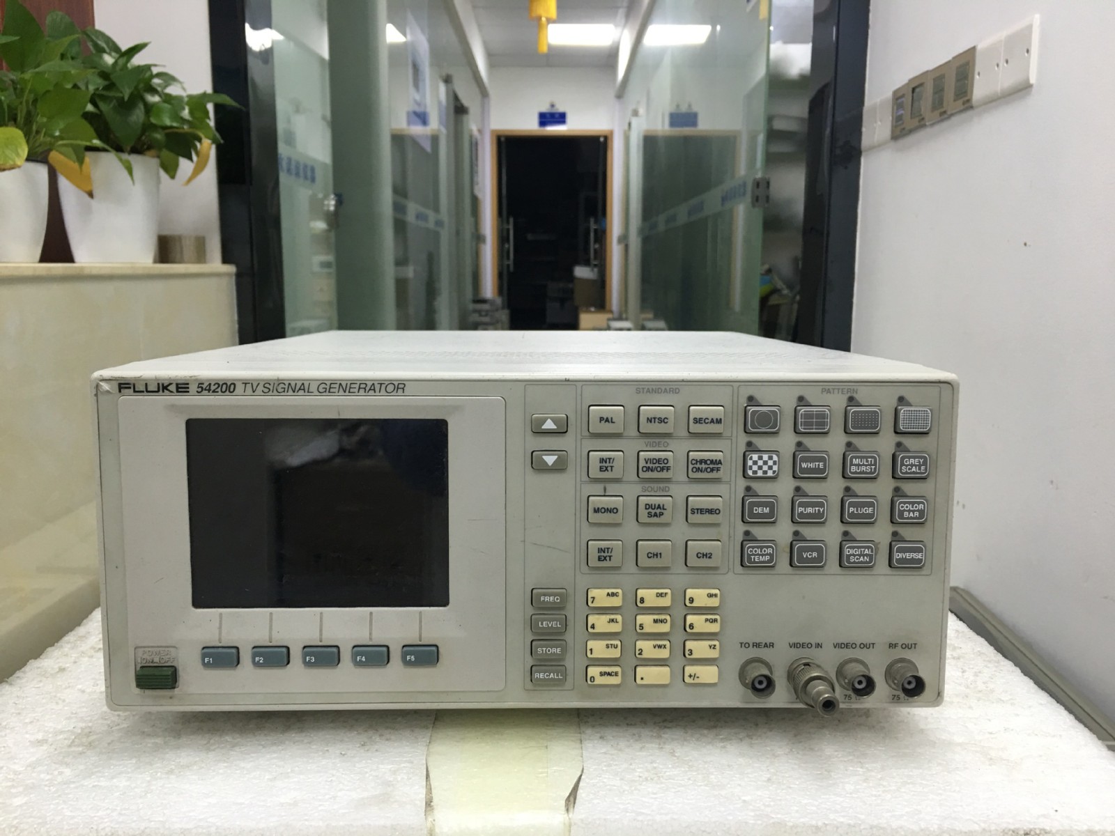 美国福禄克FLUKE 54200模拟电视信号发生器 电视信号源图3
